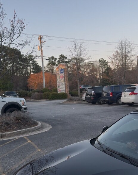 More Photos Of 1982 Main St E, Snellville Storefront For Sale