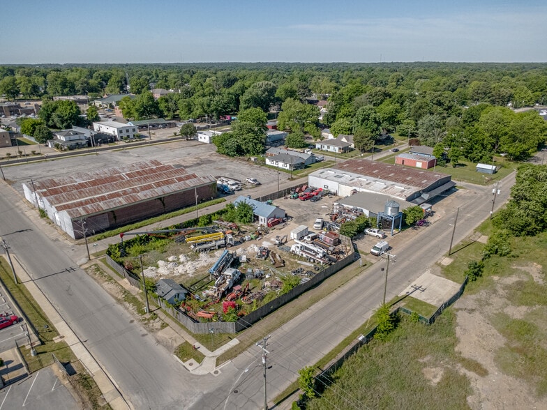 More Photos Of 301 Burke Ave, Jonesboro Warehouse For Sale