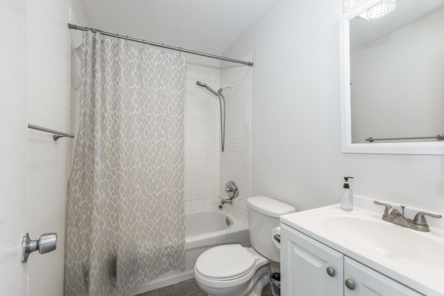 More Photos Of 1415 SW 1st St, Fort Lauderdale Apartments For Sale