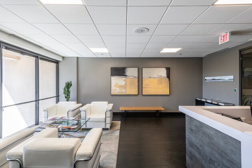 More Photos Of 7373 E Doubletree Ranch Rd, Scottsdale Office For Lease