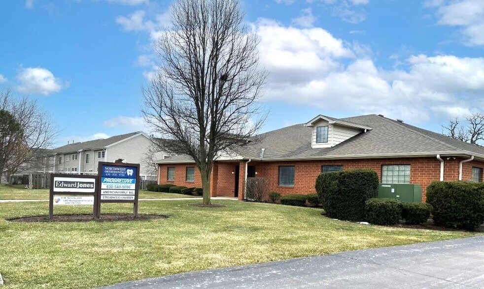 More Photos Of 820 S Bartlett Rd, Streamwood Office For Lease