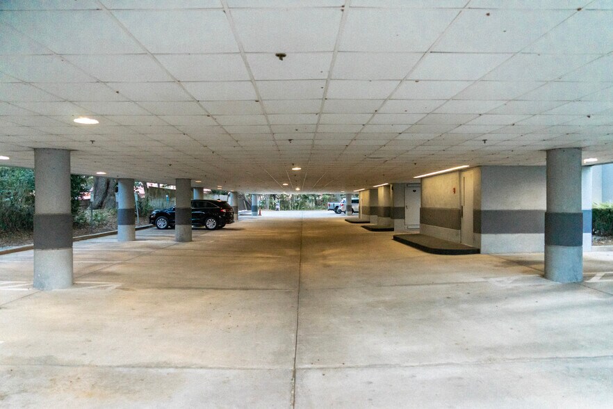 More Photos Of 221 NE Ivanhoe Blvd, Orlando Loft Creative Space For Lease