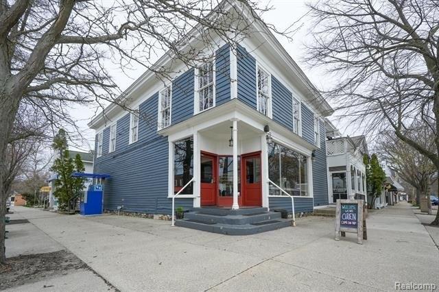 More Photos Of 202 Butler St, Saugatuck Restaurant For Sale