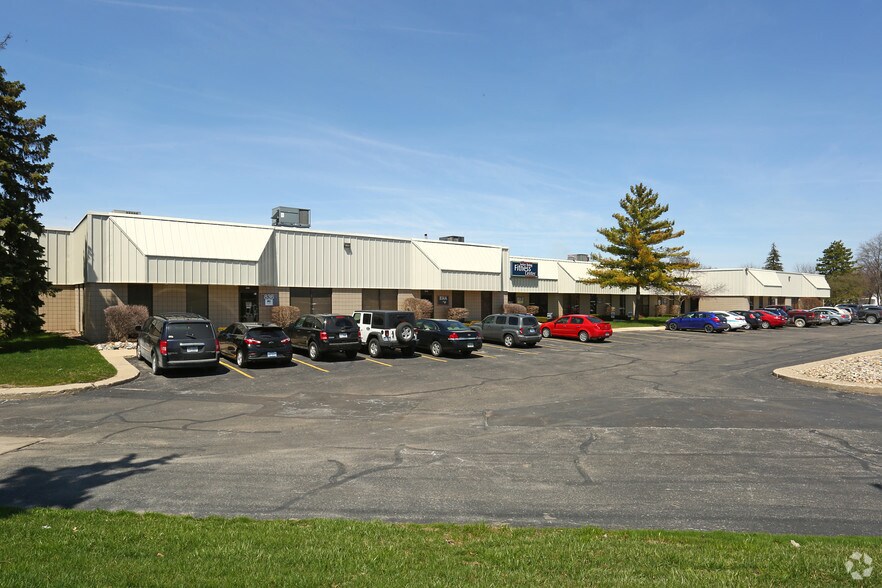 More Photos Of 802-864 Phoenix Dr, Ann Arbor Warehouse For Lease