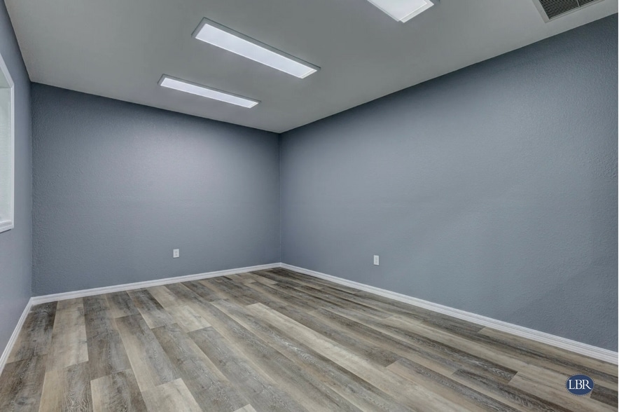 More Photos Of 420 Shearer Blvd, Cocoa Manufacturing For Lease