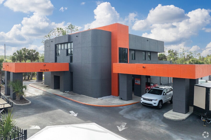 More Photos Of 13500 Intrepid Ln, Fort Myers Storefront Retail Office For Sale