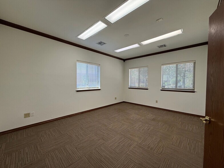 More Photos Of , Norman Office For Sale