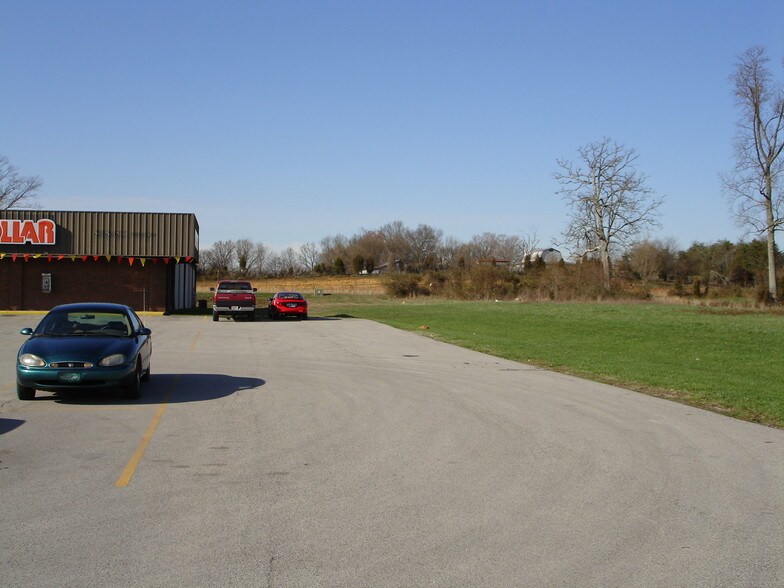 More Photos Of 1470 Highway 64 NE, New Salisbury Freestanding For Sale