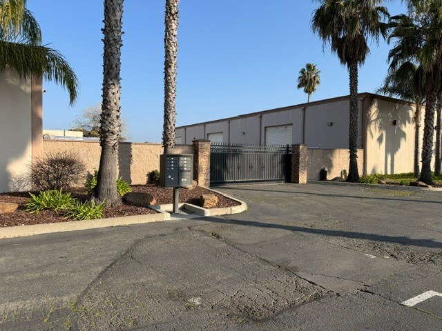 More Photos Of 5501 66th Ave, Sacramento Warehouse For Lease