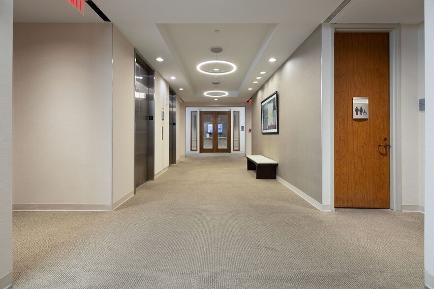 More Photos Of 56 Perimeter Ctr E, Atlanta Office For Lease