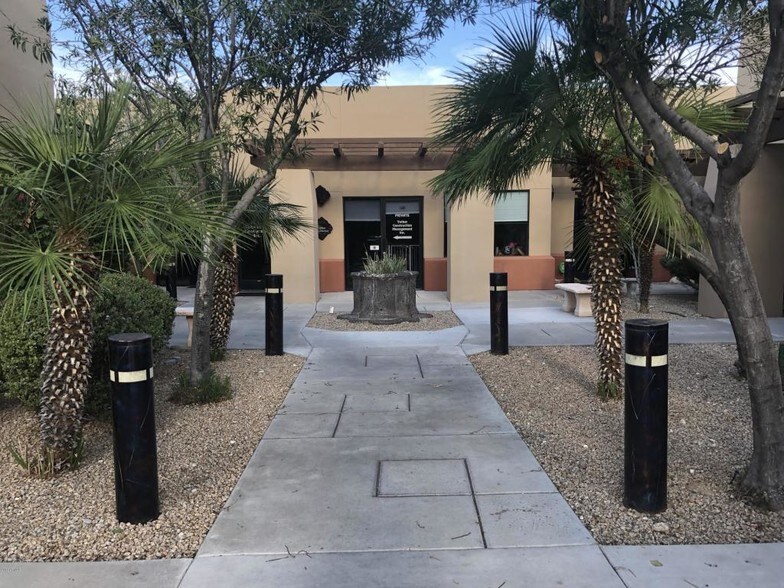 More Photos Of 36800 N Sidewinder Rd, Carefree Medical For Sale