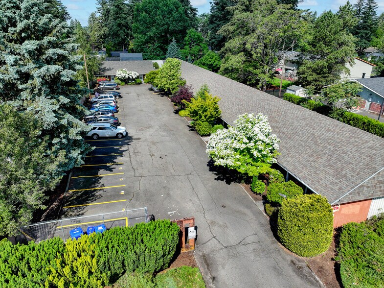 More Photos Of 611 SE 139th Ave, Portland Apartments For Sale