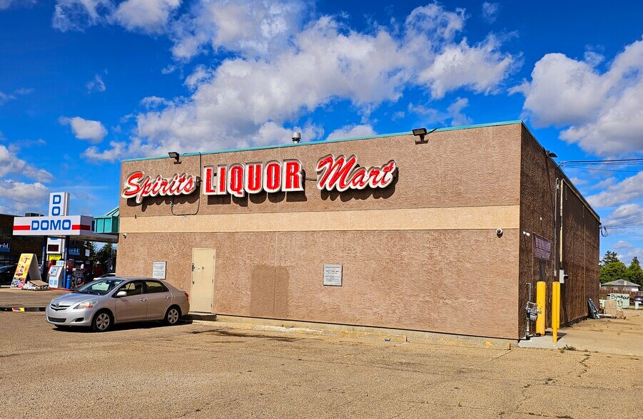 More Photos Of 10149 156th St NW, Edmonton Convenience Store For Sale