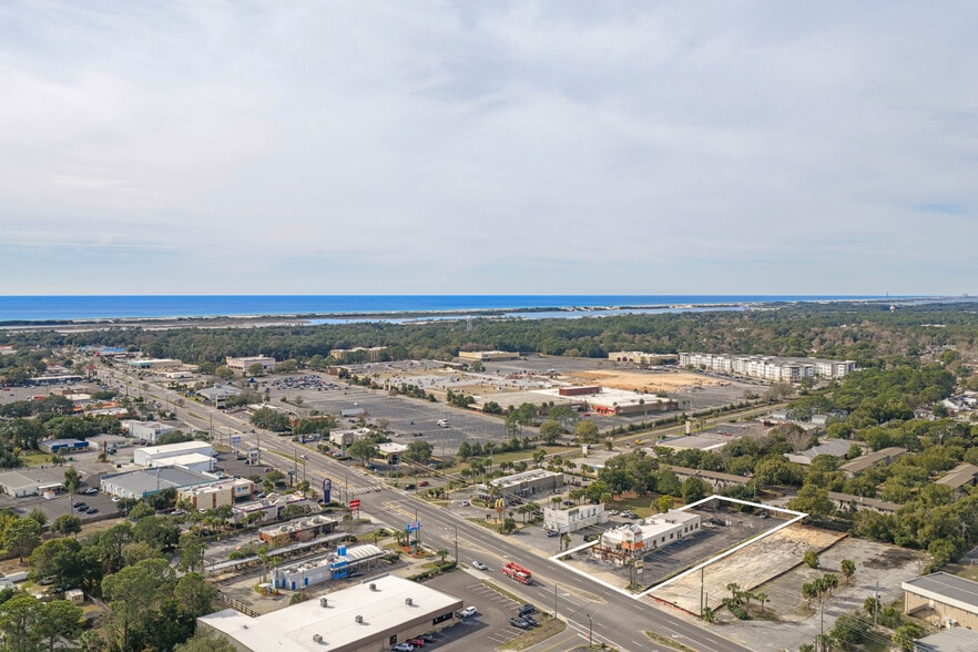 More Photos Of 480 Mary Esther Blvd NW, Fort Walton Beach Restaurant For Sale
