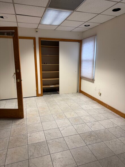 More Photos Of 131 Rollins Ave, Rockville Medical For Sale