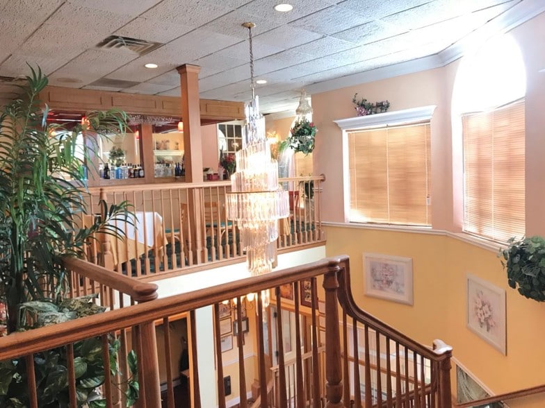More Photos Of 160 Lincoln Ave, Hawthorne General Retail For Sale
