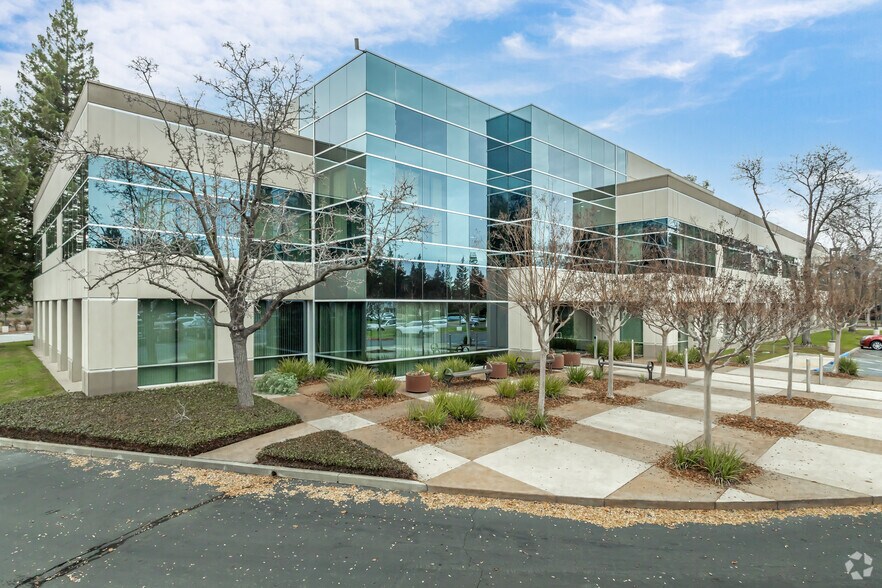 More Photos Of 11171 Sun Center Dr, Rancho Cordova Office For Lease