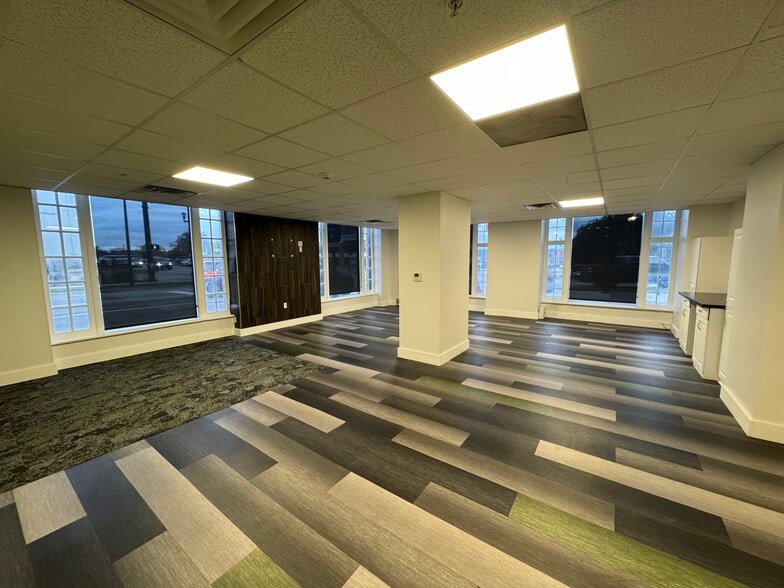 More Photos Of 237 Doctor M.L.K. Jr Blvd, South Bend General Retail For Lease