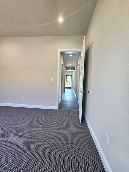 More Photos Of 2601 Little Elm Pky, Little Elm Office For Sale