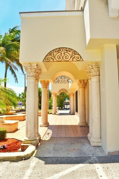 More Photos Of 3401 N Federal Hwy, Boca Raton Office For Lease