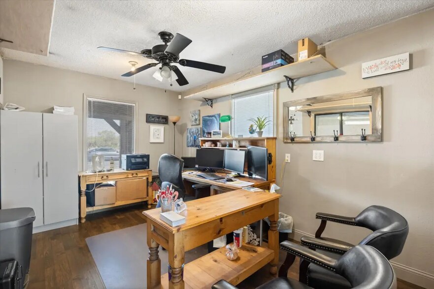 More Photos Of 4400 E Hwy 377, Granbury Office For Sale