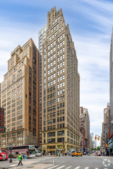 More Photos Of 589 Eighth Ave, New York Loft Creative Space For Lease