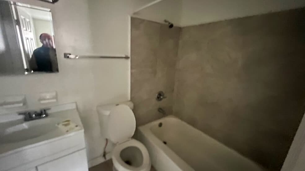 More Photos Of 2109 Harrison Ave, Cincinnati Apartments For Sale