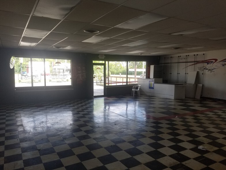 More Photos Of 1721 Woodman Dr, Dayton Freestanding For Sale