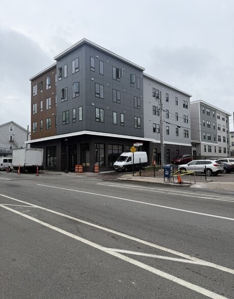 More Photos Of 386 Atwells Ave, Providence Apartments For Lease