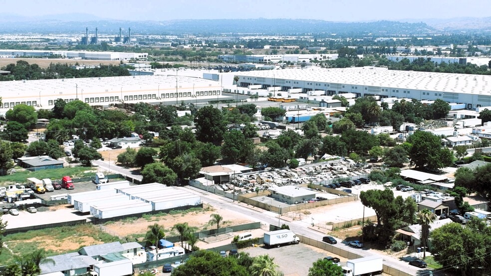 More Photos Of 771 San Jacinto St, San Bernardino Distribution For Sale