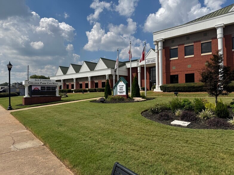 More Photos Of 1701 Hawthorne Ave, College Park Apartments For Sale