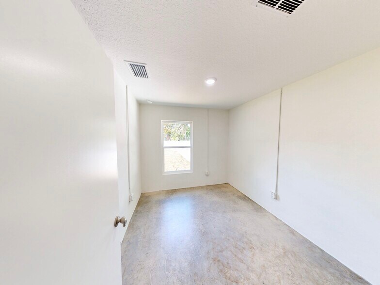 More Photos Of 2703 Avenue G, Fort Pierce Apartments For Sale