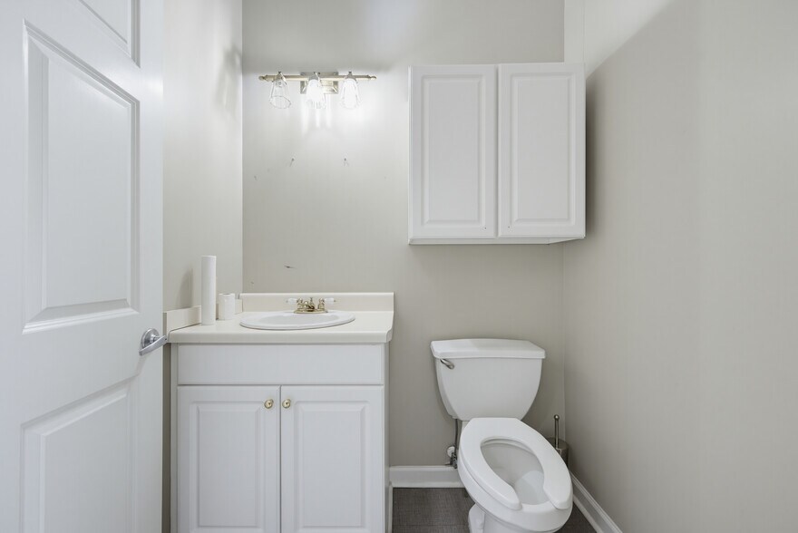 More Photos Of 129 Marble Mill Rd, Marietta Medical For Sale