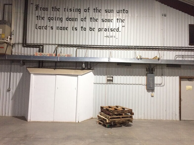 More Photos Of 7526 County Road 50, Center Hospitality For Sale