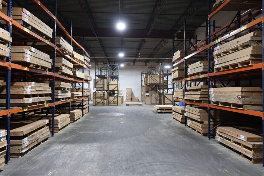 More Photos Of 6741 Old Collamer Rd, East Syracuse Warehouse For Sale