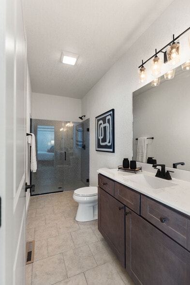 More Photos Of 201 S 8th St, Quincy Apartments For Sale