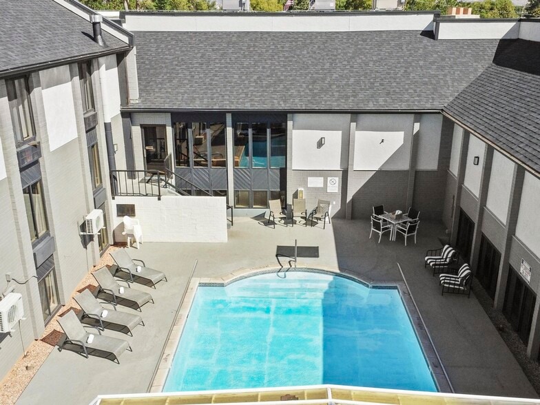 More Photos Of 333 N Main St, Richfield Hotel For Sale