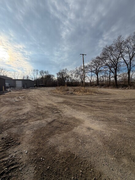 More Photos Of 1225 Channahon Rd, Joliet Warehouse For Lease