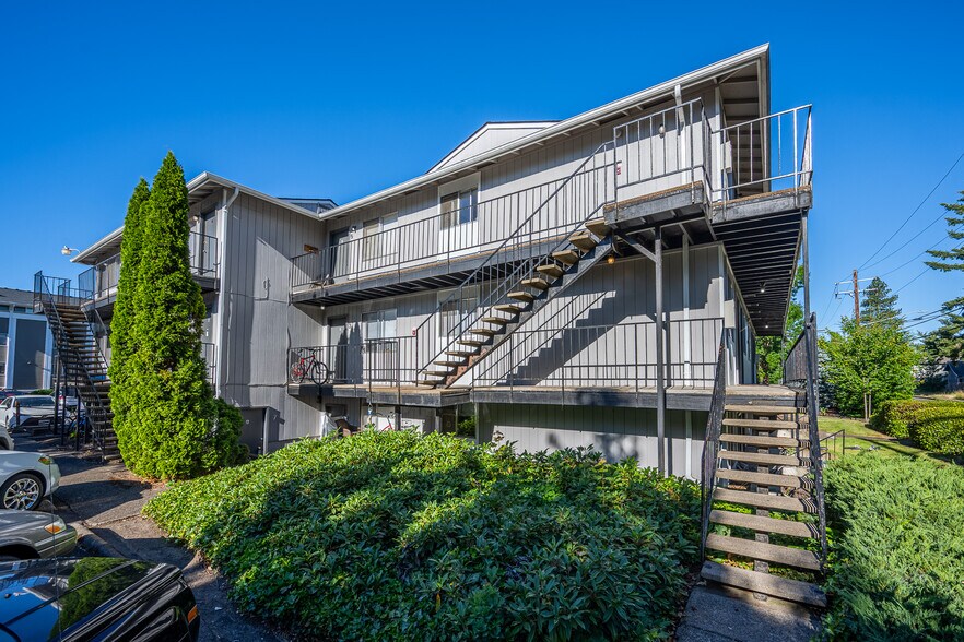 More Photos Of 760 NW 21st St, Corvallis Apartments For Sale