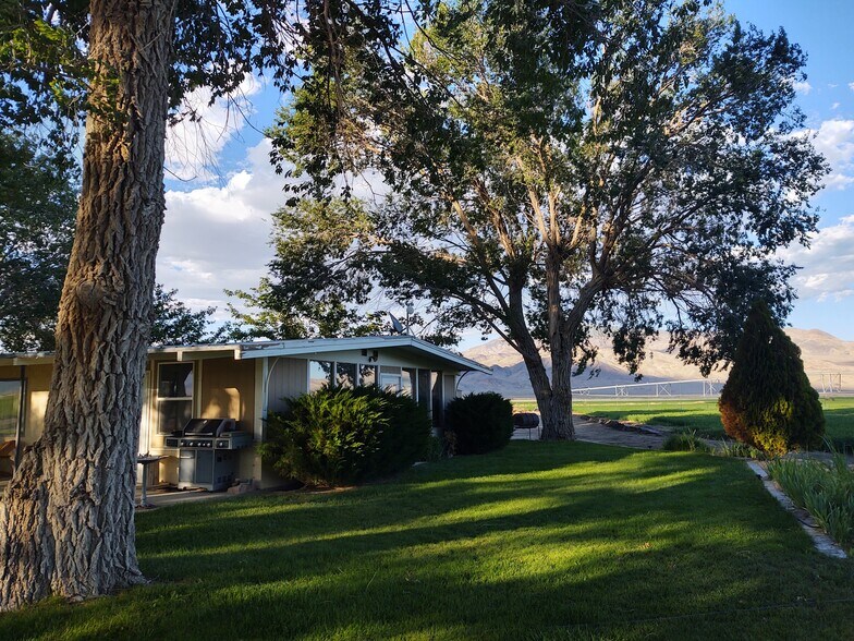 More Photos Of Fish Lake Valley, Dyer Land For Sale