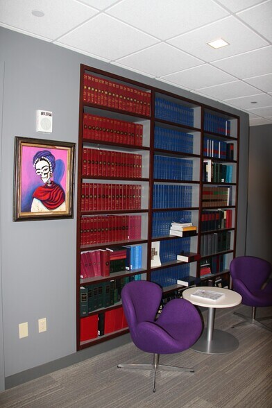 More Photos Of 100 N Tampa St, Tampa Office For Lease