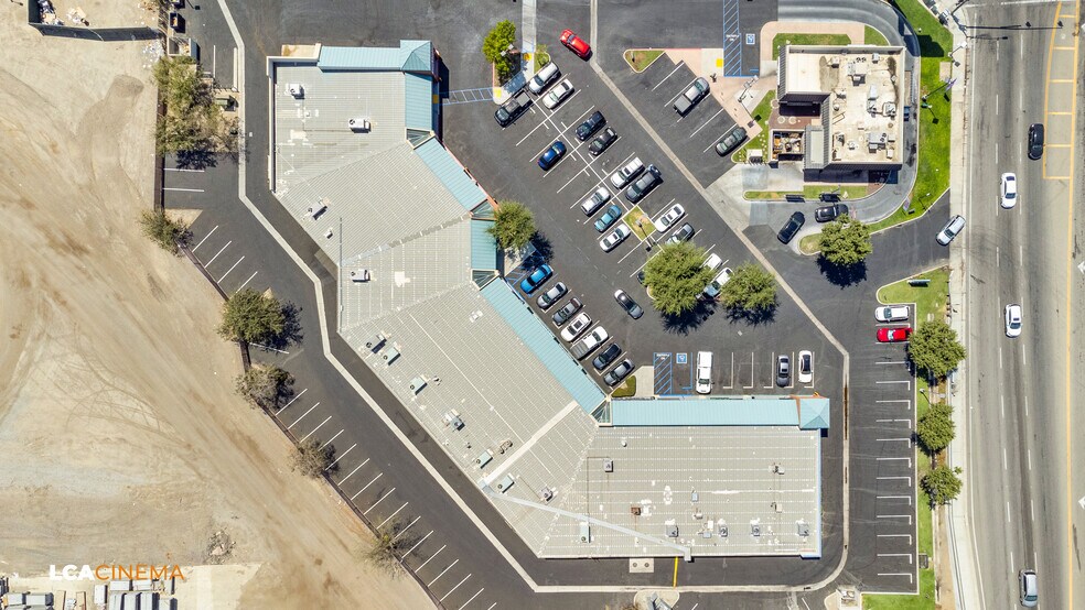 More Photos Of 1220 Oak St, Bakersfield Freestanding For Sale