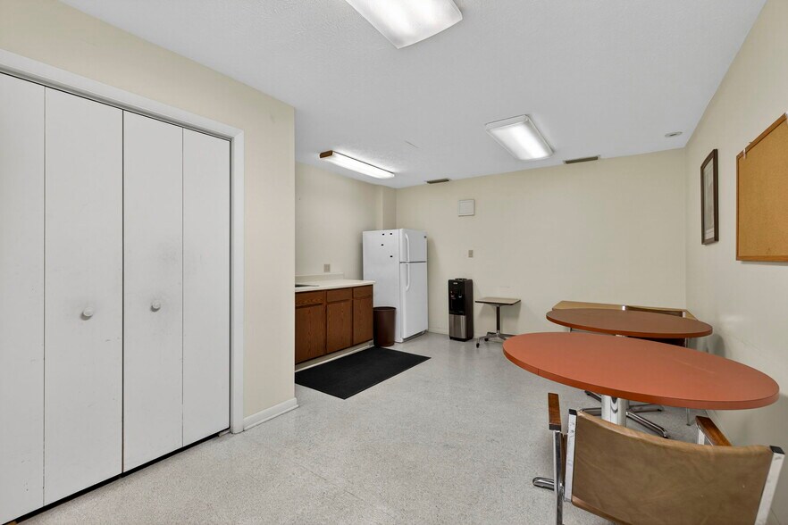More Photos Of 314 N Braddock St, Winchester Office For Sale