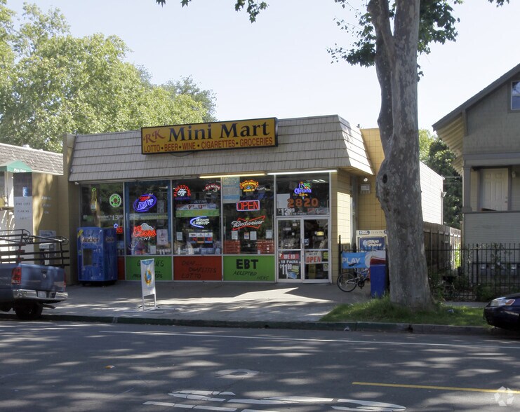 More Photos Of 2820 E St, Sacramento General Retail For Sale