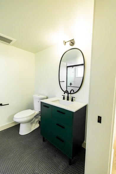 More Photos Of 5074 Madison Ave, San Diego Apartments For Sale