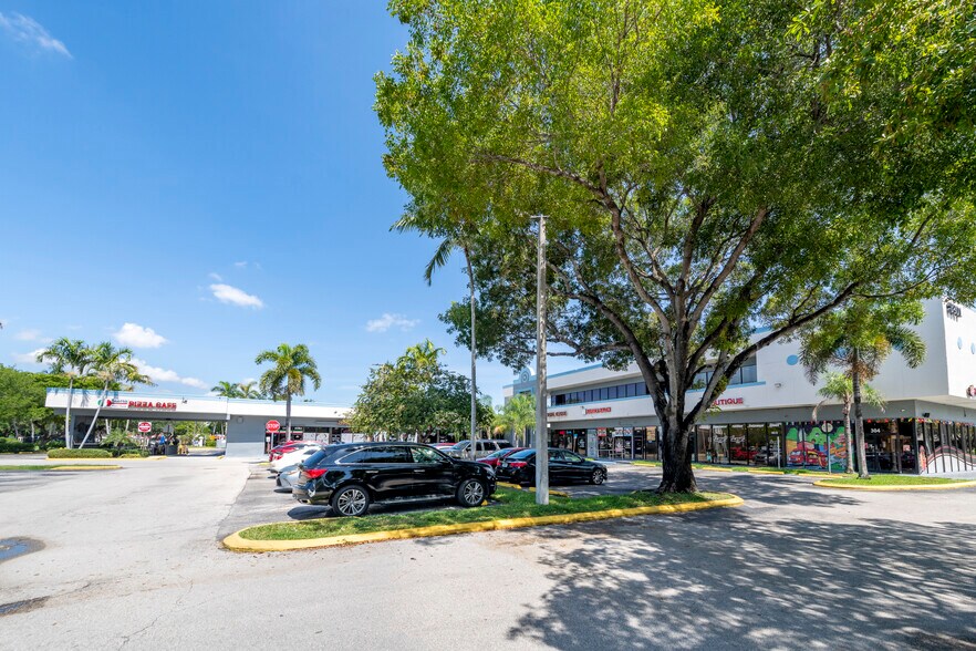 More Photos Of 3801 N University Dr, Sunrise Unknown For Lease