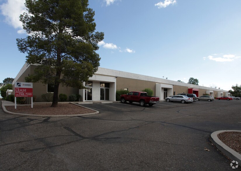 More Photos Of 2500 N Coyote Dr, Tucson Manufacturing For Lease