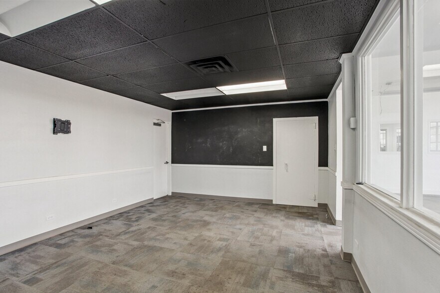 More Photos Of 4800 N Washington St, Denver Warehouse For Lease