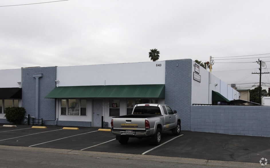 More Photos Of 640 Terminal Way, Costa Mesa Light Manufacturing For Lease