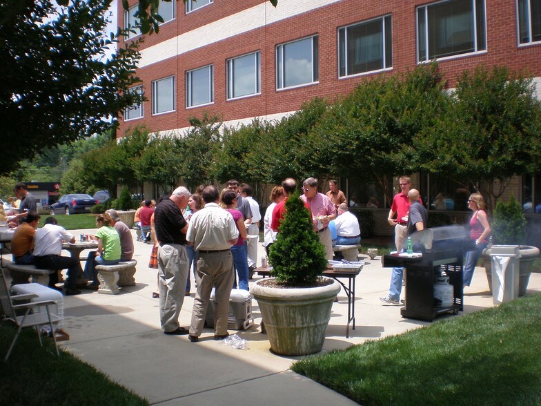 More Photos Of 343 E Six Forks Rd, Raleigh Unknown For Lease